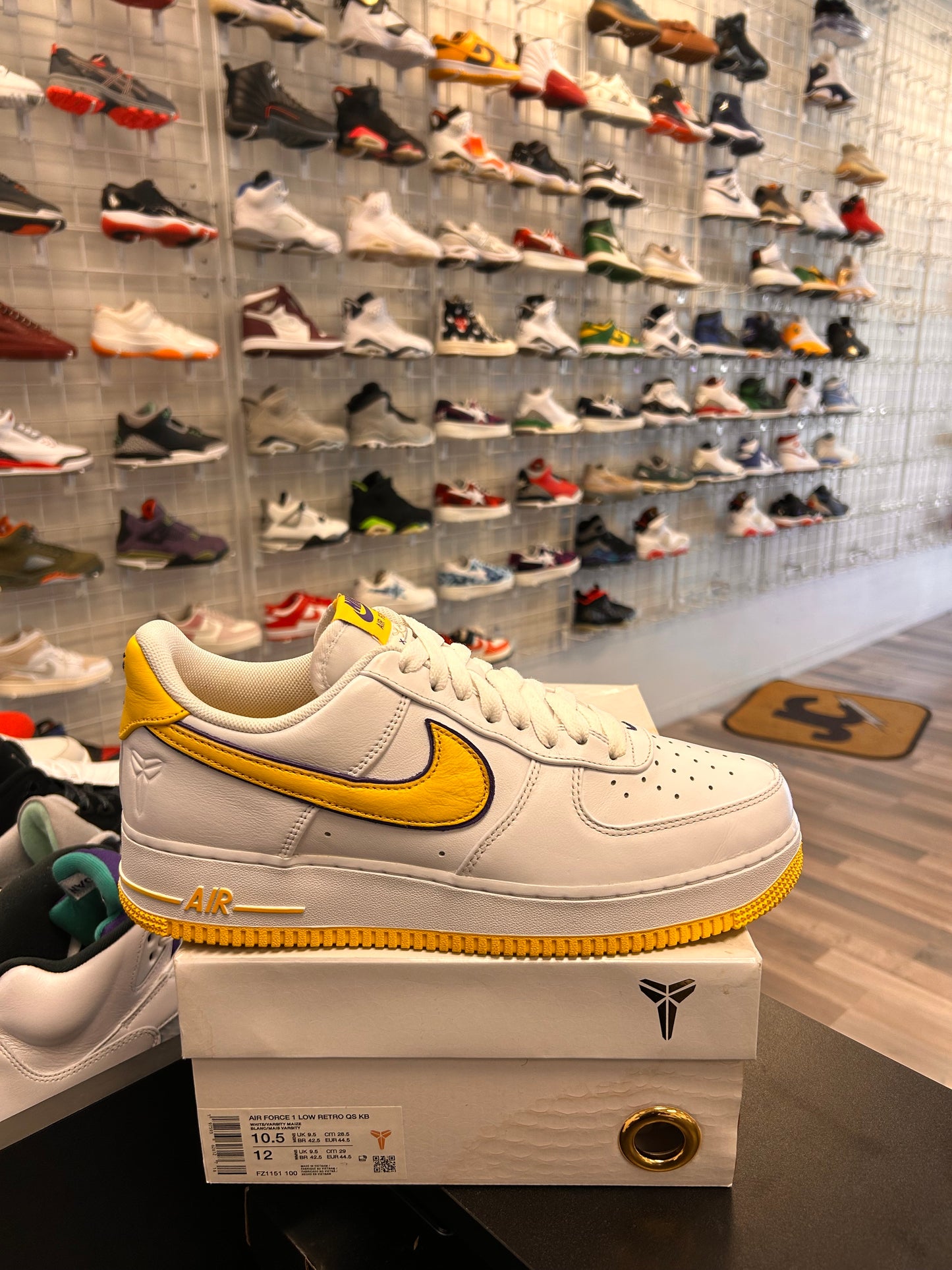 Kobe Bryant Forces Size 10.5