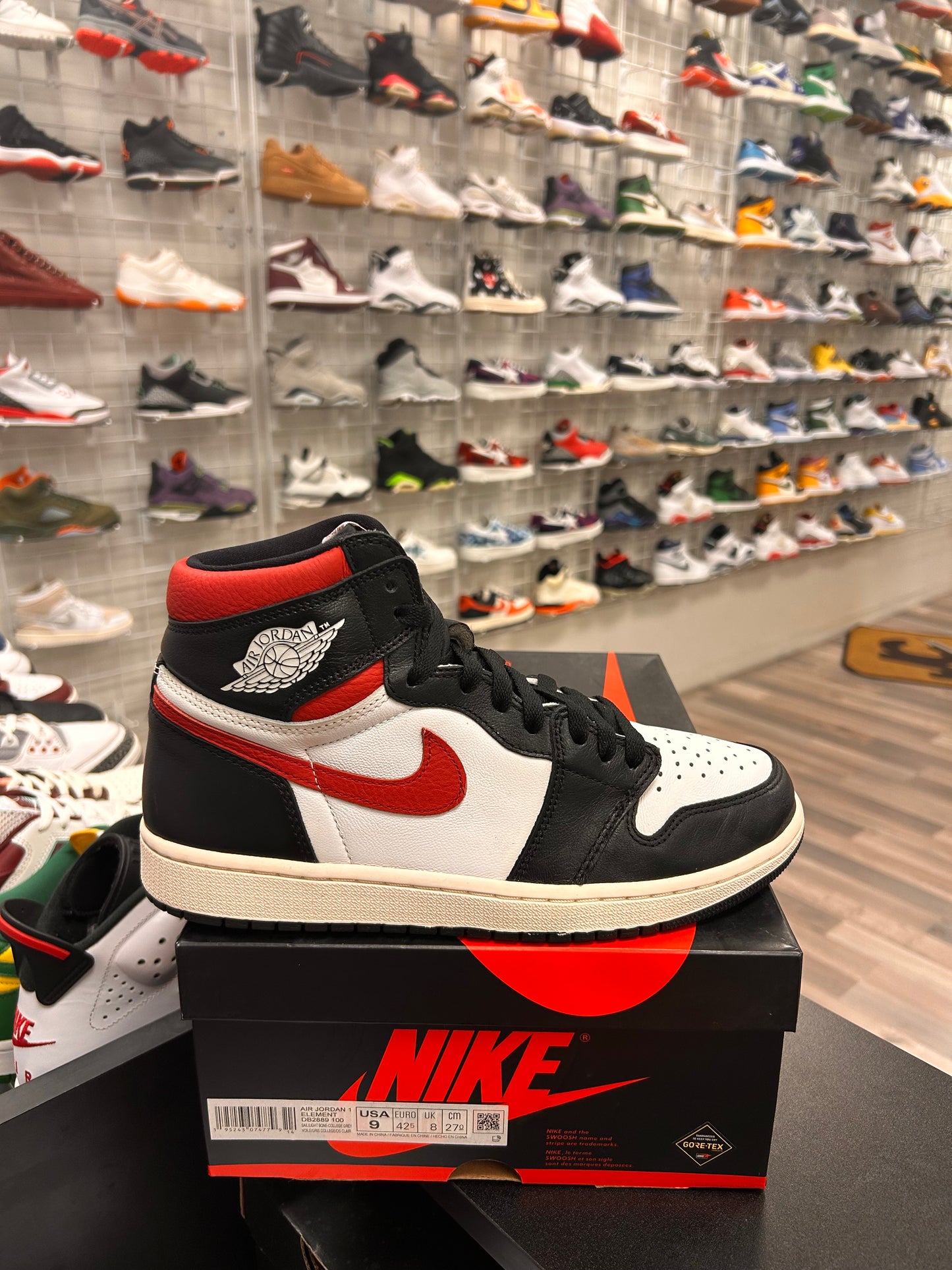 Gym Red 1s Size 9