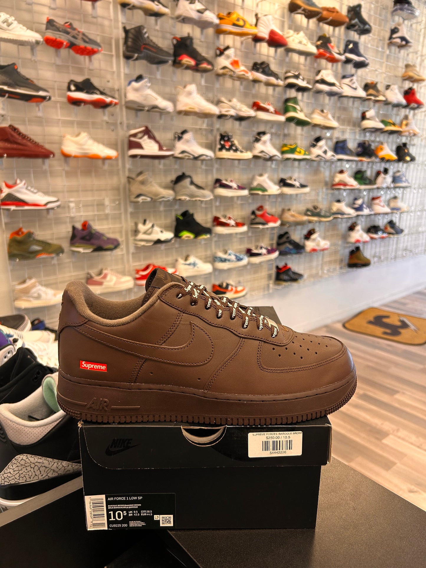 Brown Supreme Forces Size 10.5