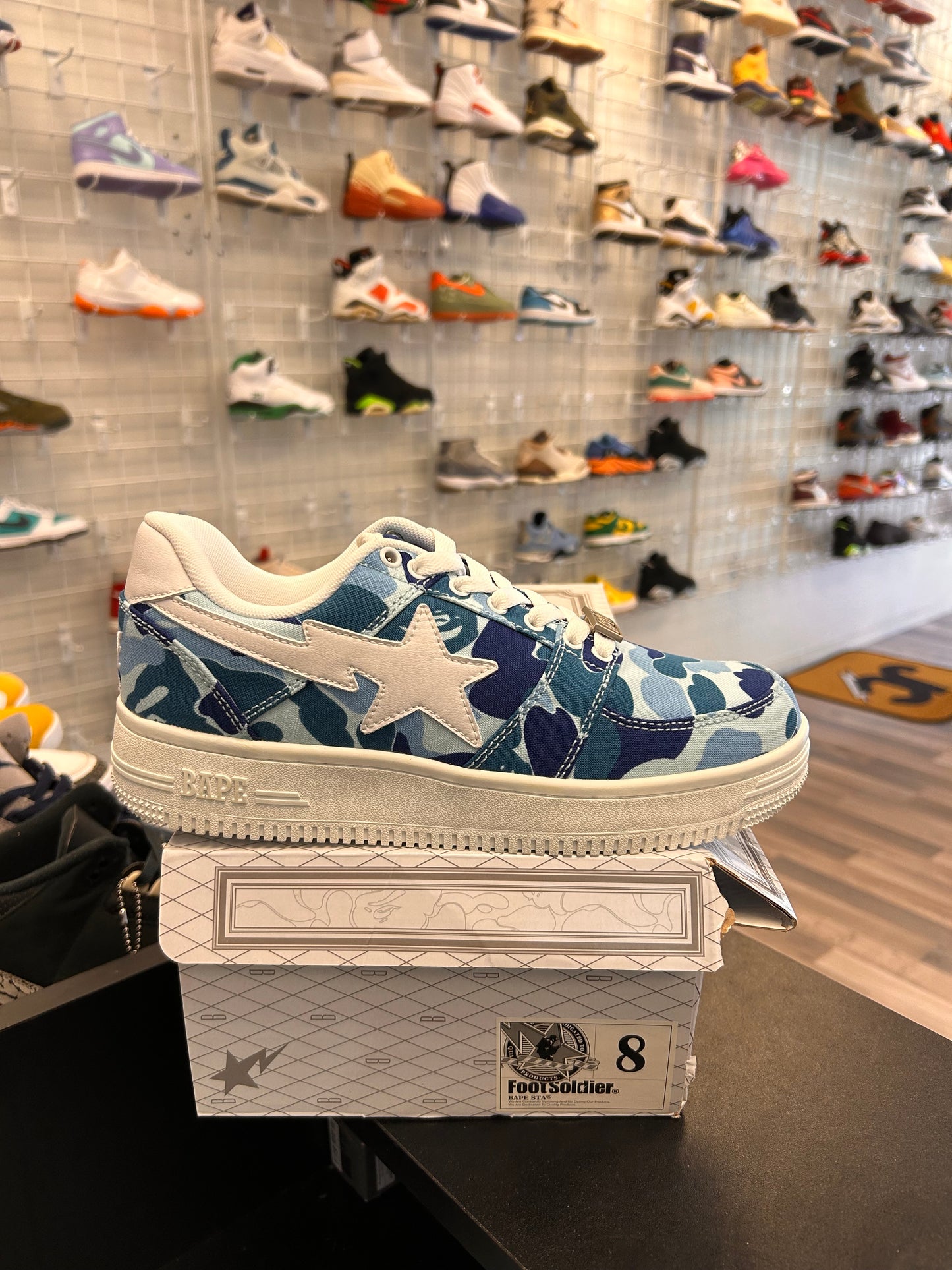 Light Blue Camo Bapestas Size 8