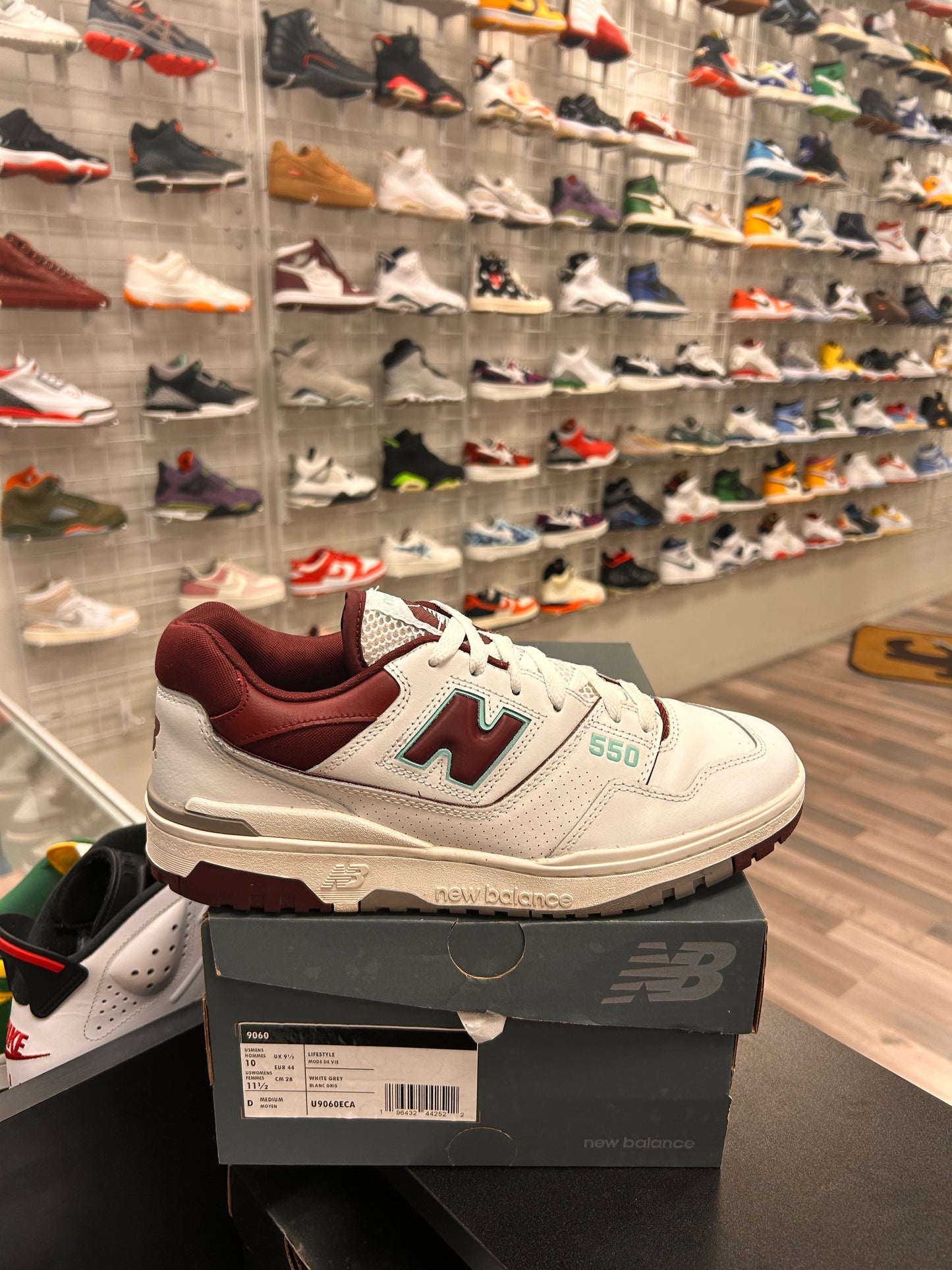 New Balance 550 Size 9.5