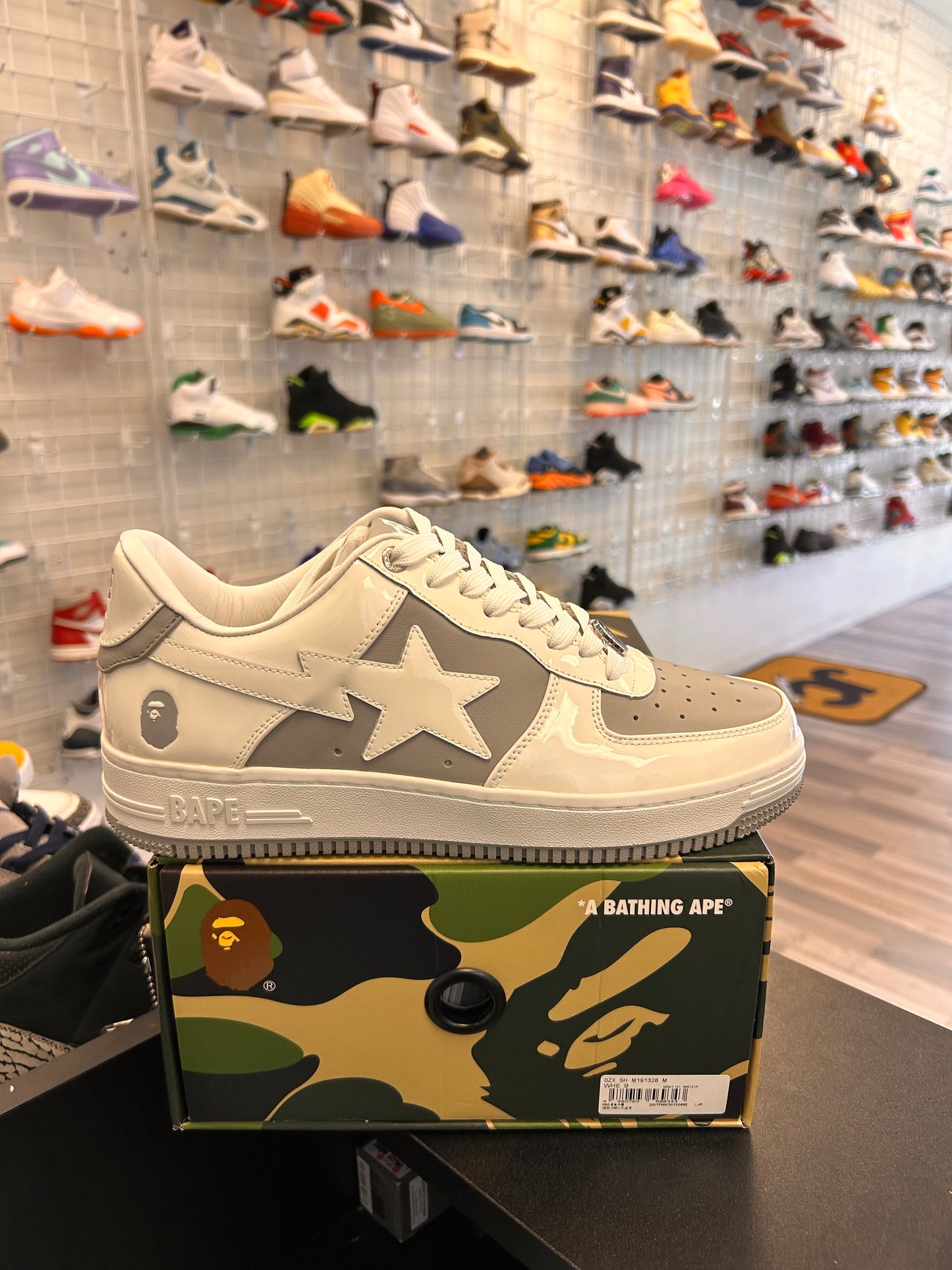 White Grep Bapestas Size 9