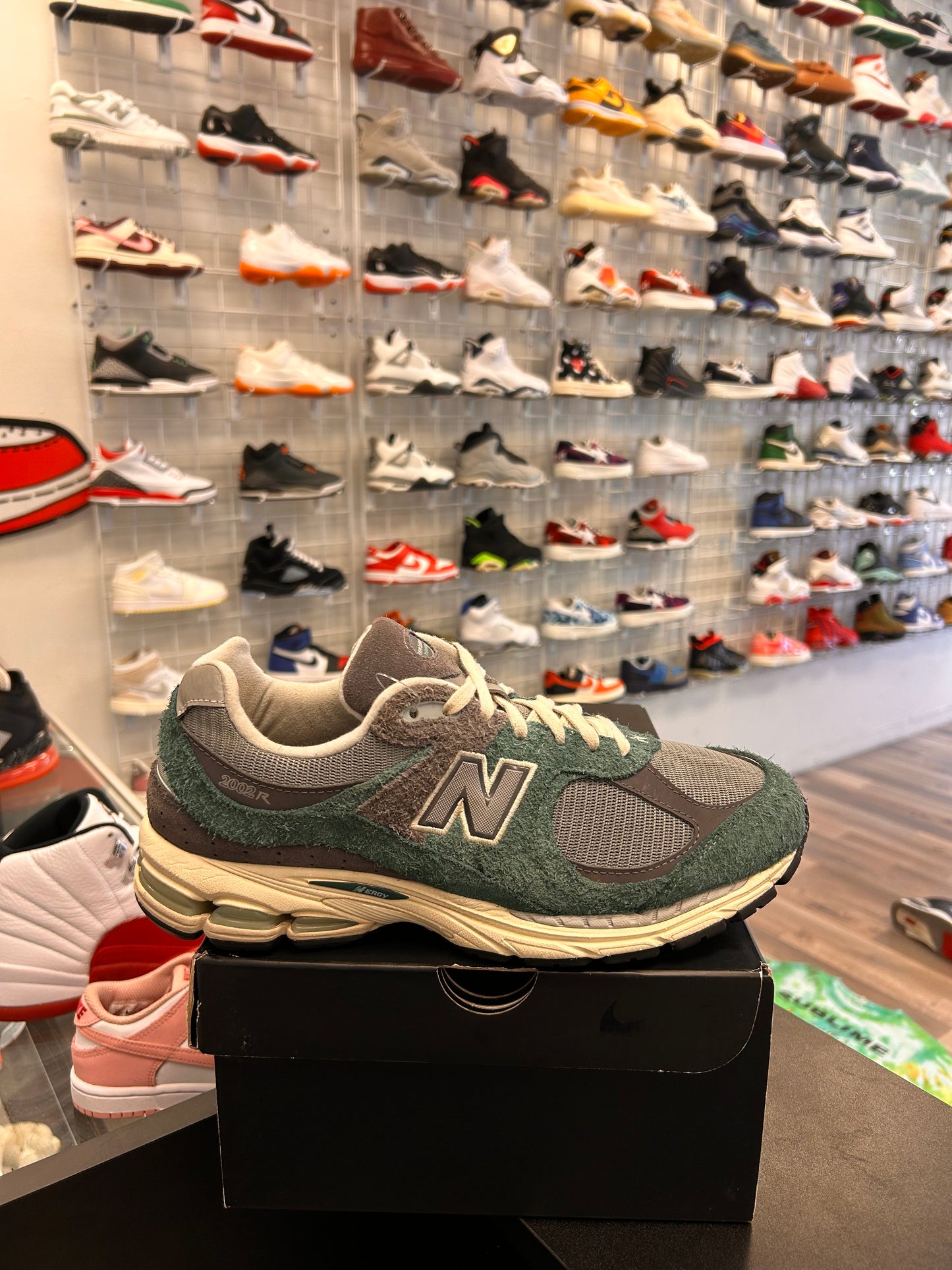 New Balance 2002 R Aqua SIze 9.5