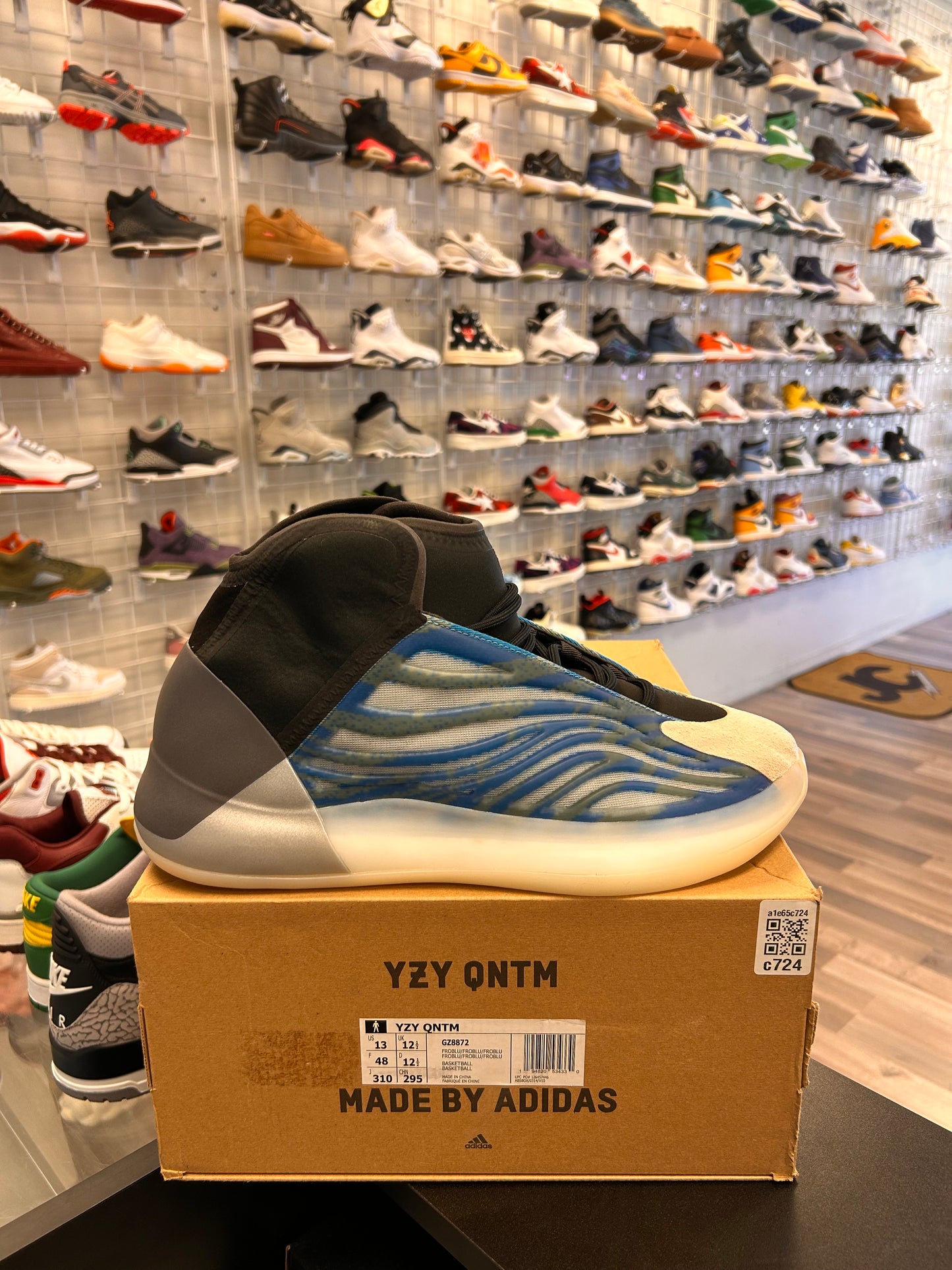 Yeezy QNTM Frozen Blue Size 13