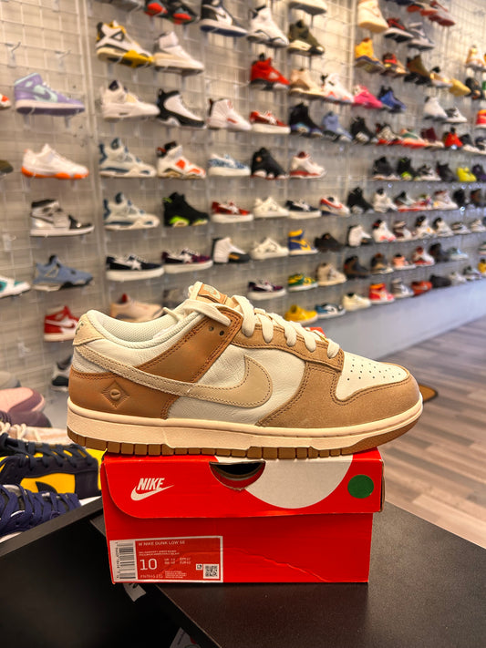 Australia Dunks Size 8.5